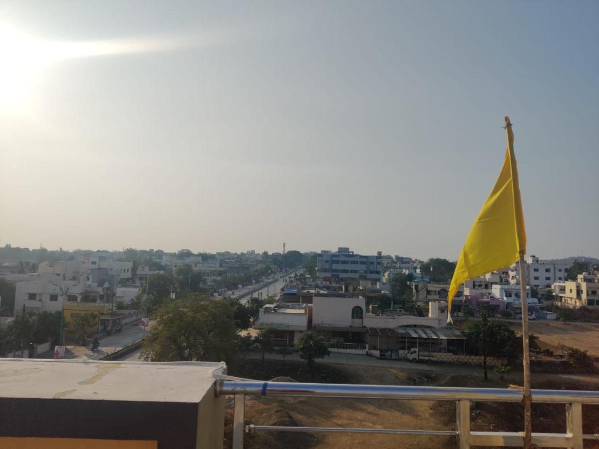 Hotel Hariram Tower Wardha Exterior foto