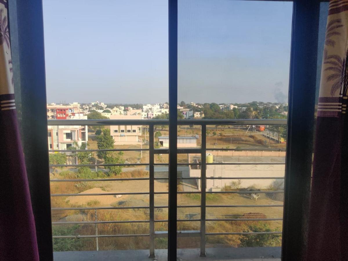 Hotel Hariram Tower Wardha Habitación foto